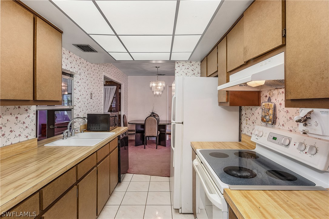 15071 Orange River Road Fort Myers, FL 33905 - Photo 7 of 34 Gallery Image 7