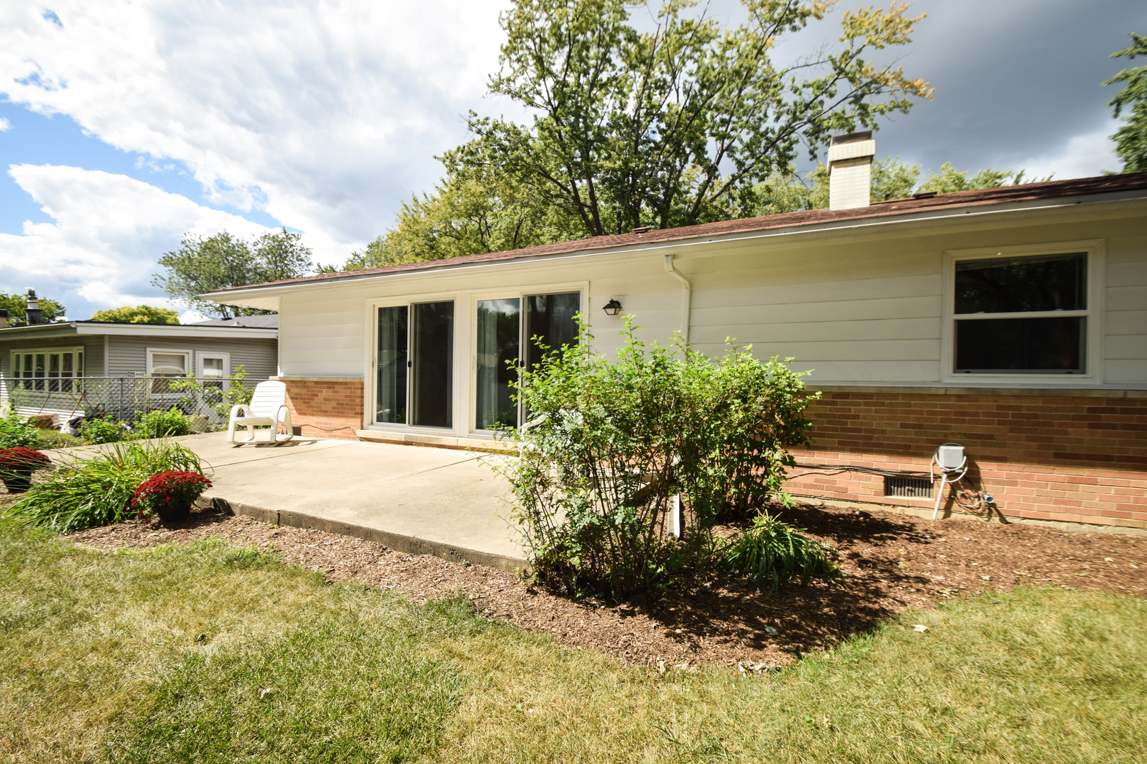 651 Charing Cross Road Elk Grove Village, IL 60007 - Photo 12 of 13