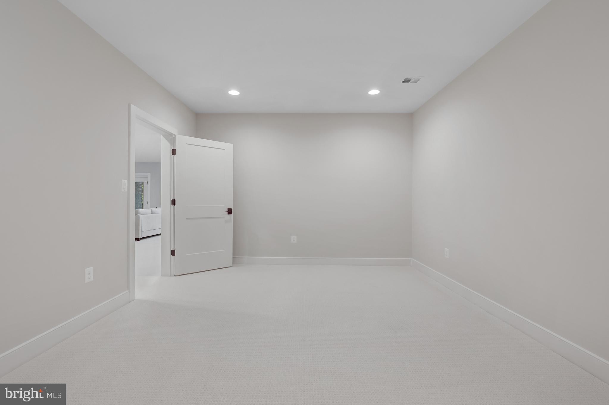 1429 Spring Vale Avenue McLean, VA 22101 - Photo 83 of 87