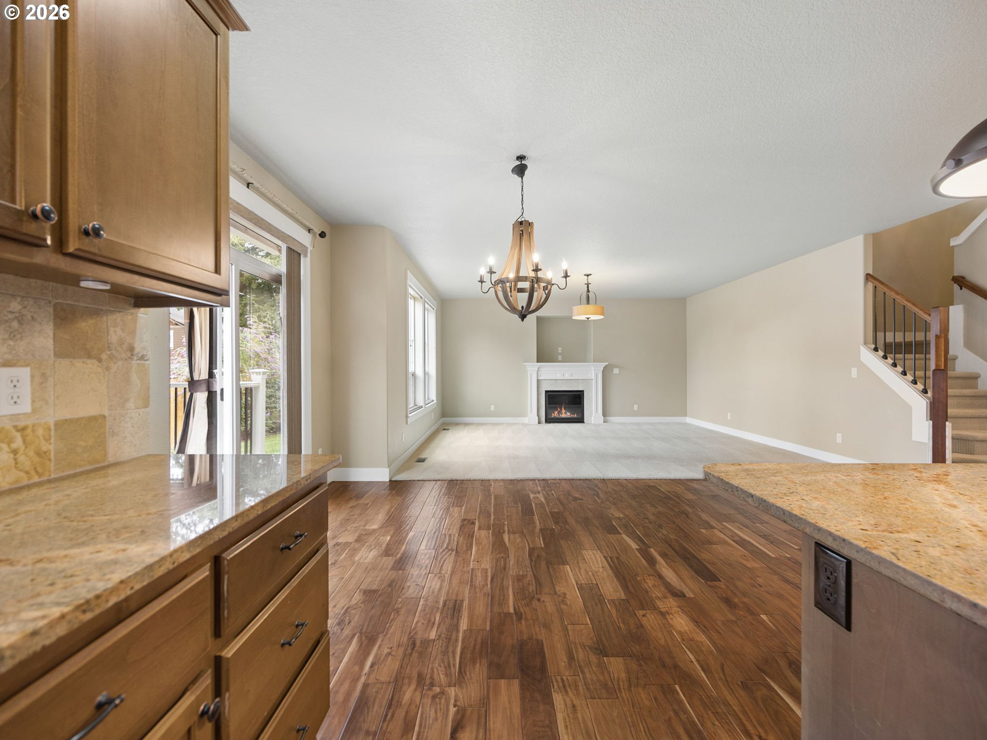 40189 Laurel Street Sandy, OR 97055 - Photo 11 of 47 Kitchen/Dining Room