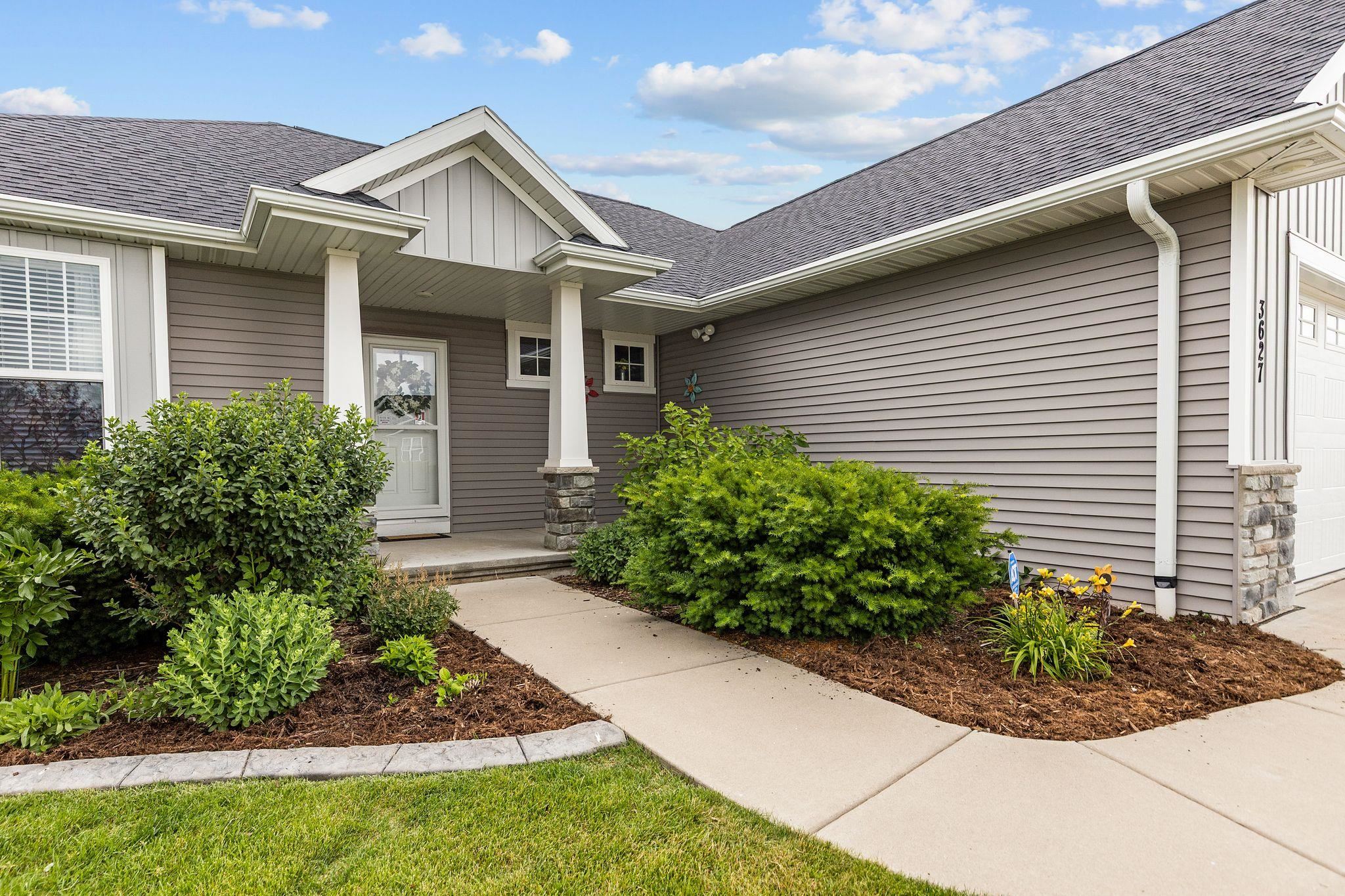 3627 Tulip Trail Appleton, WI 54913 - Photo 4 of 68
