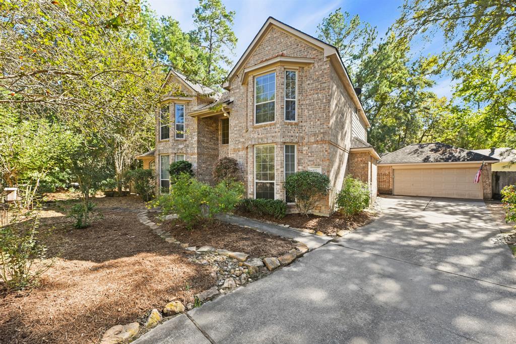 102 North Silver Cres Cir  