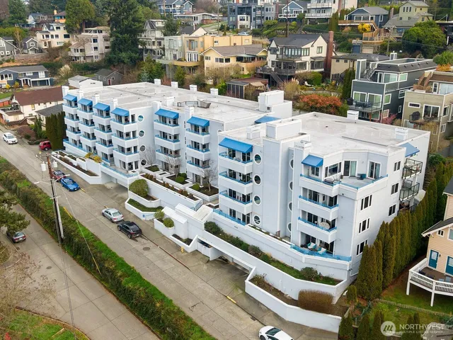 $315,000 | 2244 13th Avenue West, Unit 407, Seattle, WA 98119