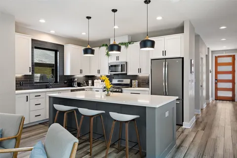 $1,150,000 | 2202 Santa Rita Street, Austin, TX 78702