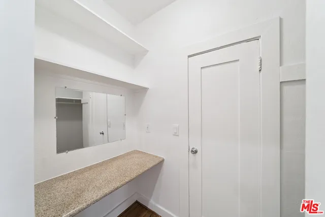 $1,695 | 1267 Vin Scully Avenue, Unit 24, Los Angeles, CA 90026