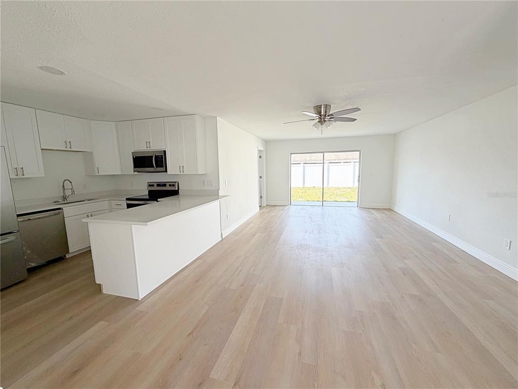 11036 Greenline Way Orlando, FL 32837 - Photo 3 of 20