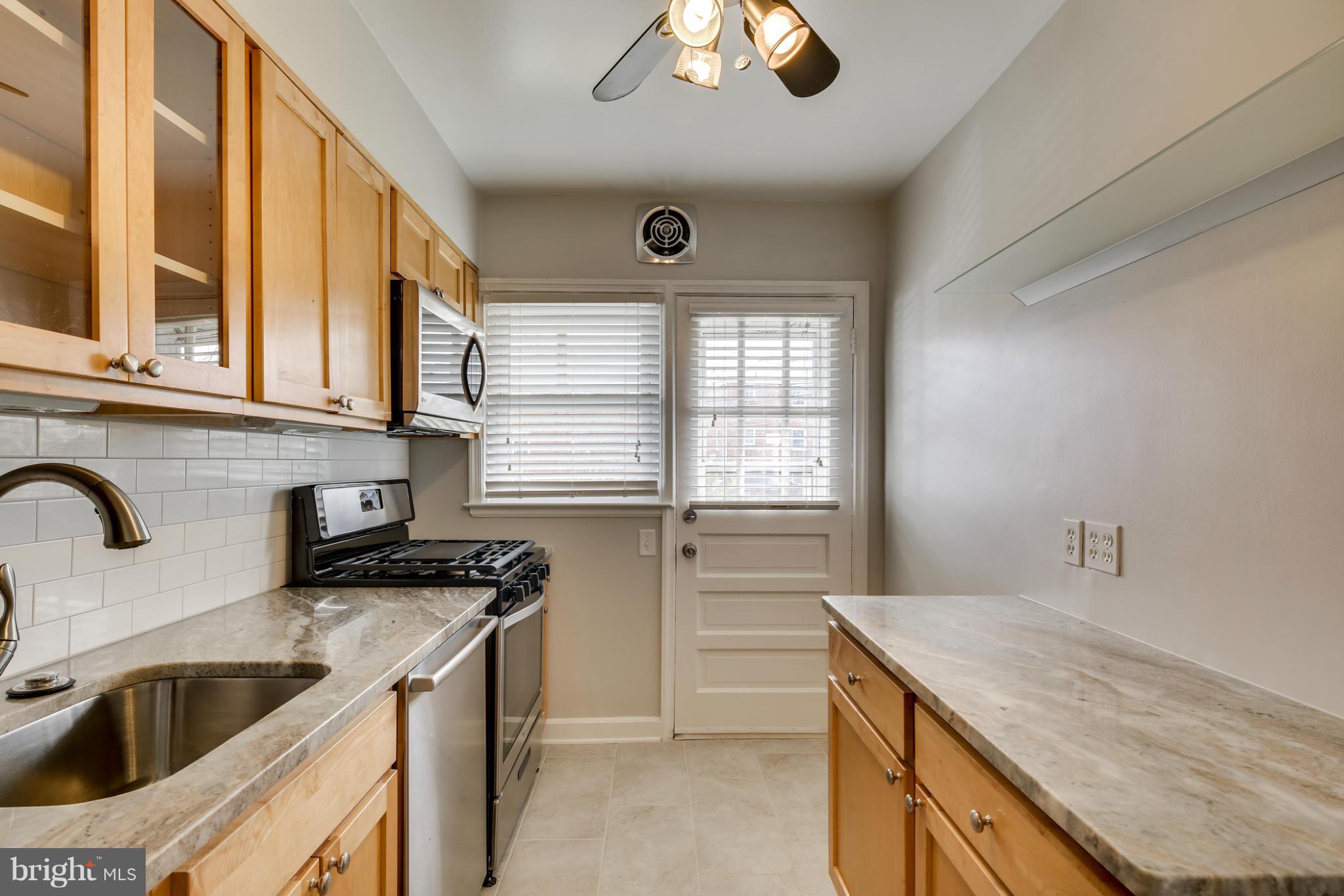 620 Braeside Road Baltimore, MD 21229 - Photo 14 of 30 Kitchen