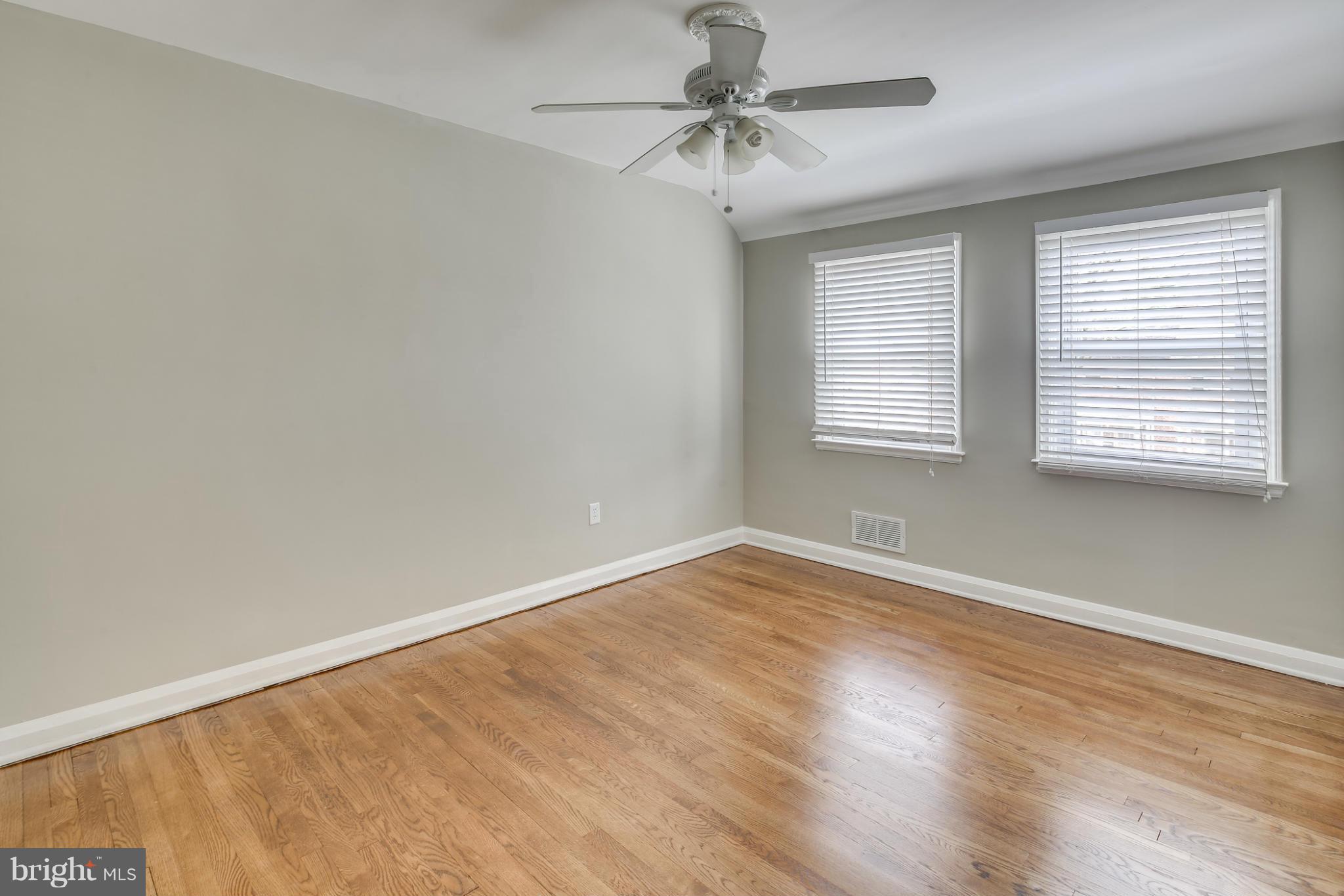 620 Braeside Road Baltimore, MD 21229 - Photo 20 of 30 Bedroom