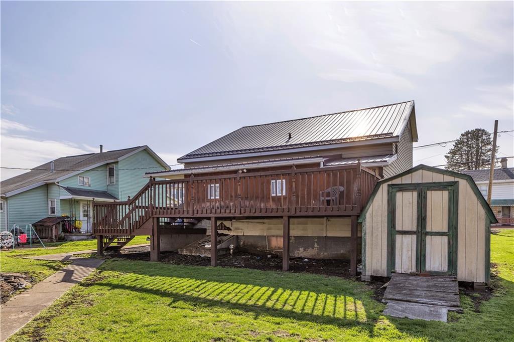 6808 Low Street Mount Pleasant, PA 15666 - Photo 3 of 28