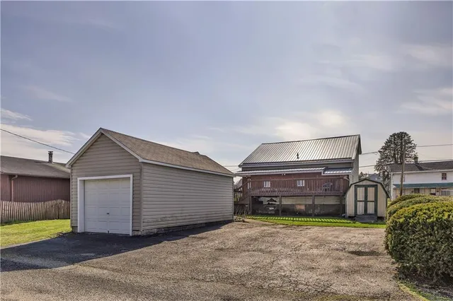 $100,000 | 6808 Low Street, Mount Pleasant, PA 15666