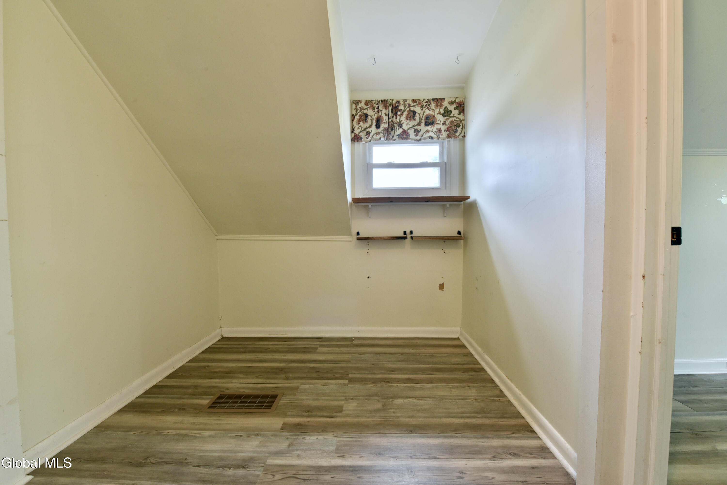 1702 Lenox Road Schenectady, NY 12308 - Photo 52 of 64 52