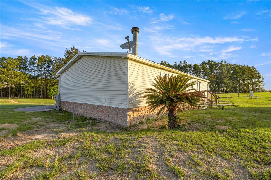 2061 Northwest 165th Ct Road Dunnellon, FL 34432 - Photo 6 of 30