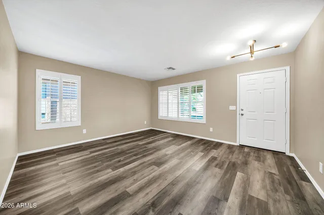 $368,800 | 3323 West St Anne Avenue, Phoenix, AZ 85041