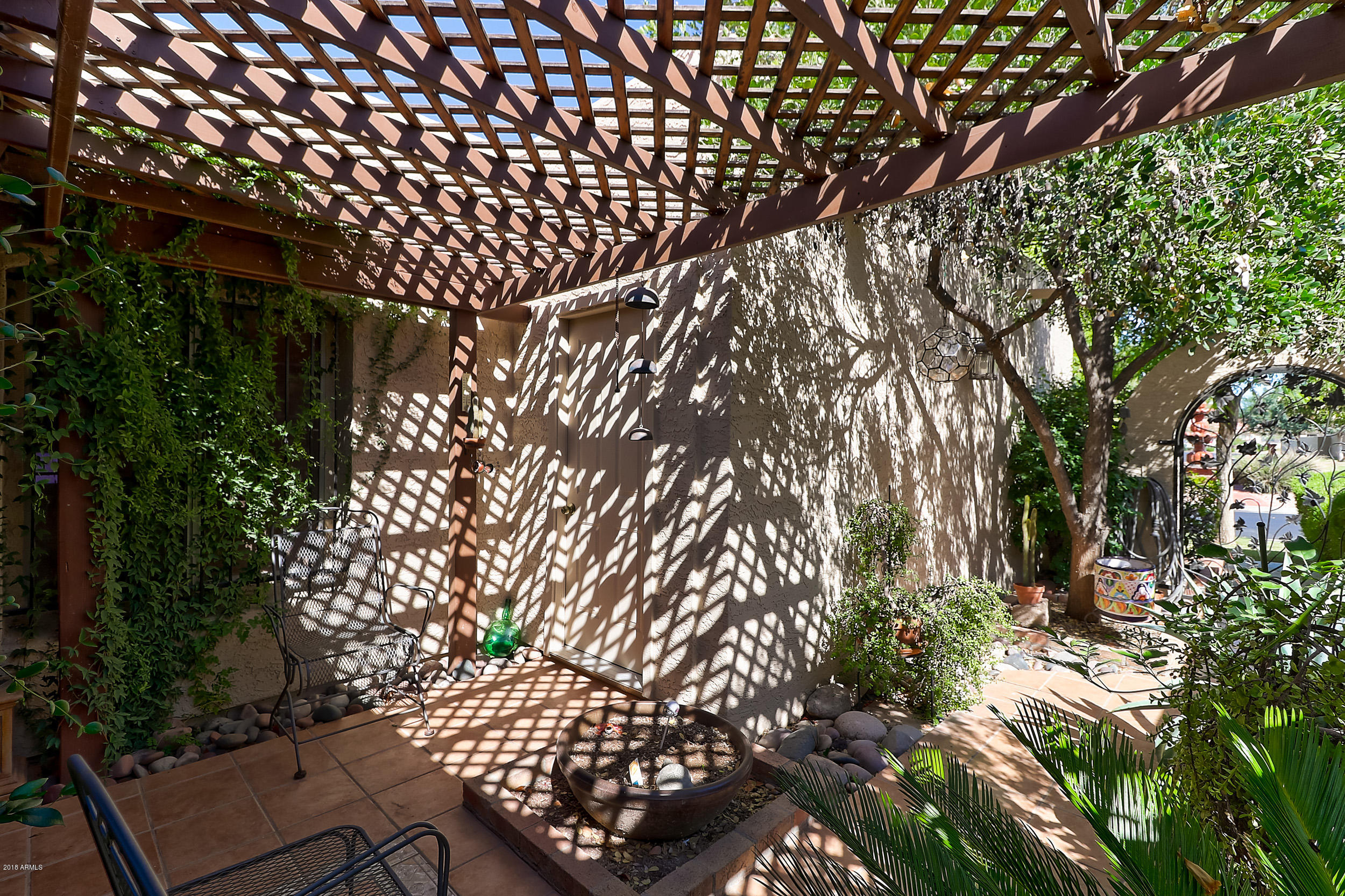 2059 East Brown Road, Unit 34 Mesa, AZ 85213 - Photo 8 of 36 front courtyard