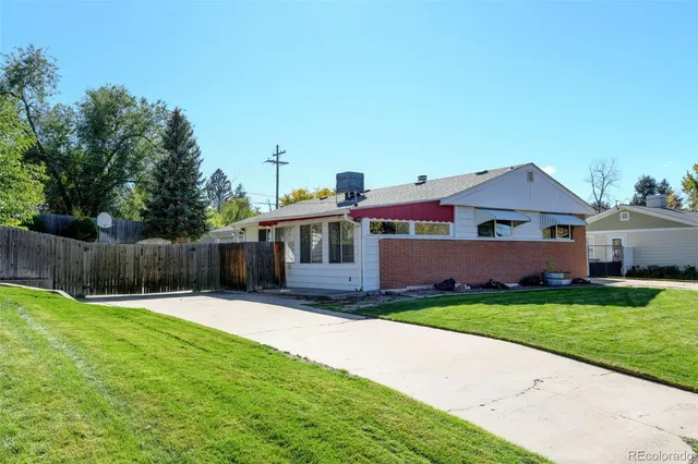 $545,000 | 1150 West Radcliff Avenue, Englewood, CO 80110
