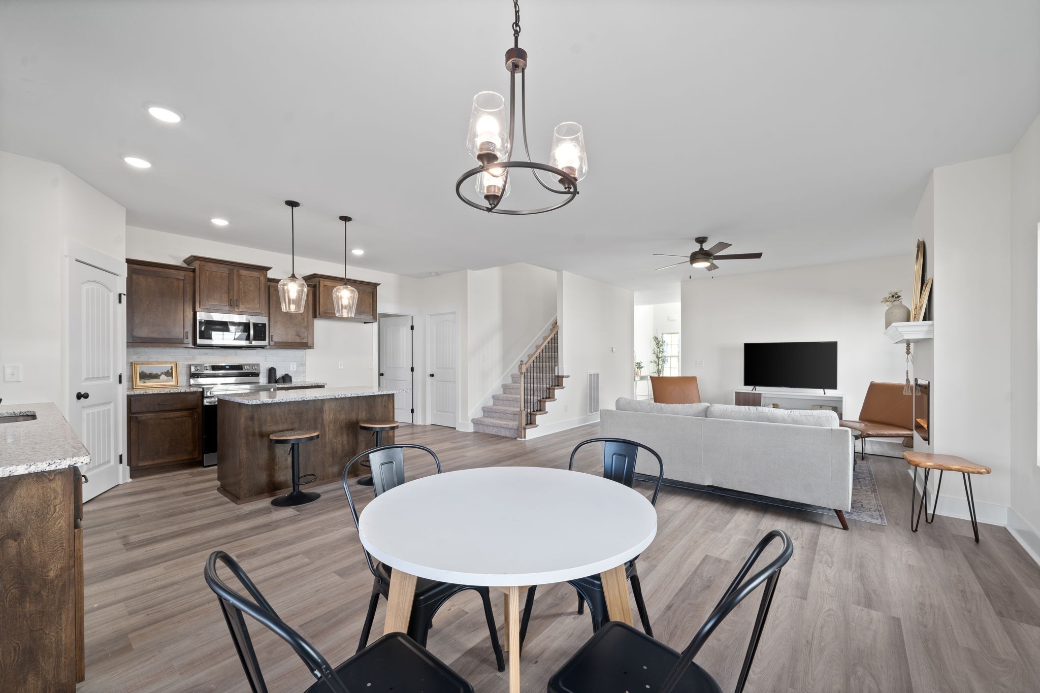 189 Dewberry Road Clarksville, TN 37042 - Photo 14 of 52 a view of kitchen and dining area with furniture