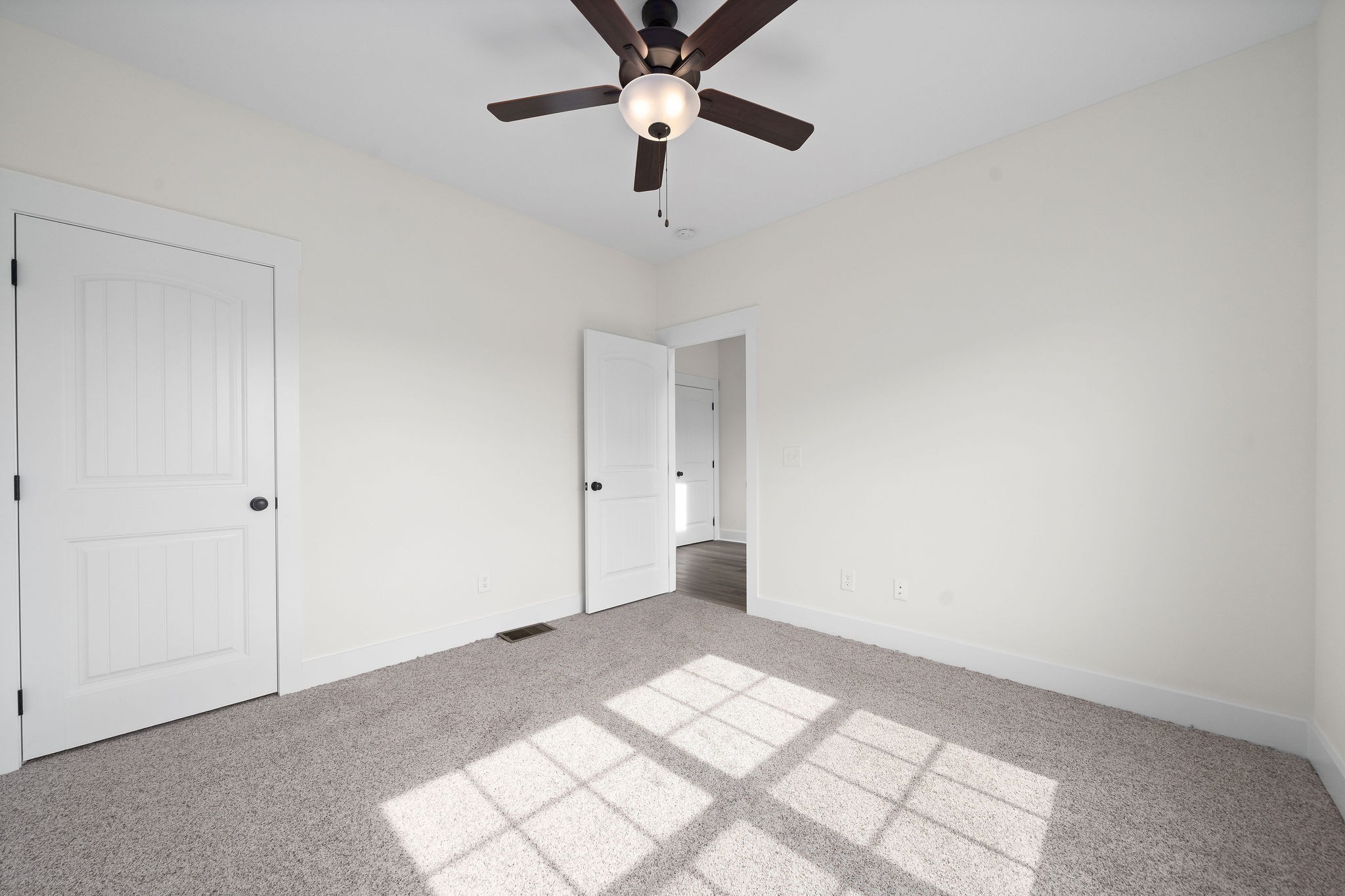 189 Dewberry Road Clarksville, TN 37042 - Photo 26 of 52 a view of an empty room