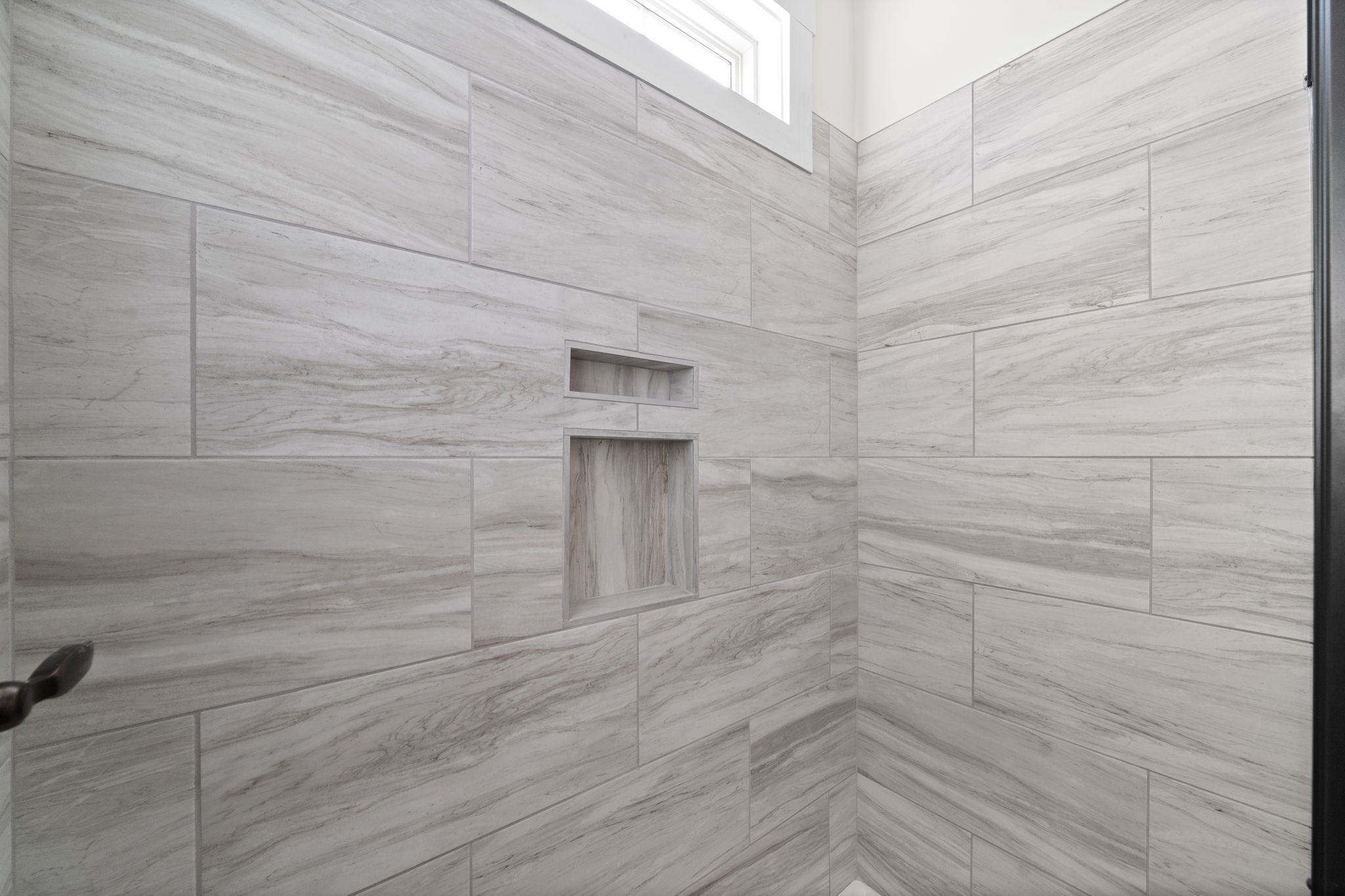 189 Dewberry Road Clarksville, TN 37042 - Photo 33 of 52 a bathroom with a shower