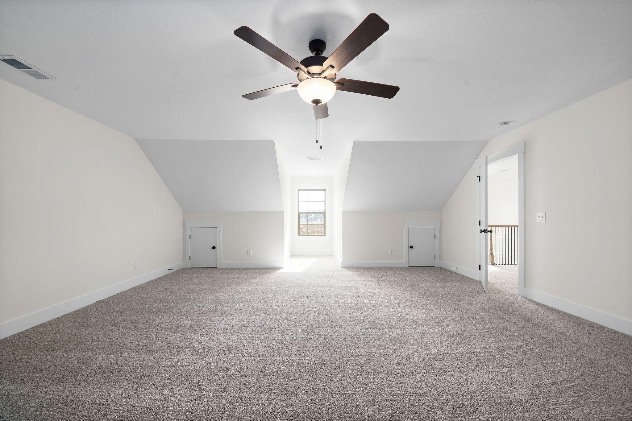 189 Dewberry Road Clarksville, TN 37042 - Photo 44 of 52 an empty room with ceiling fan and window