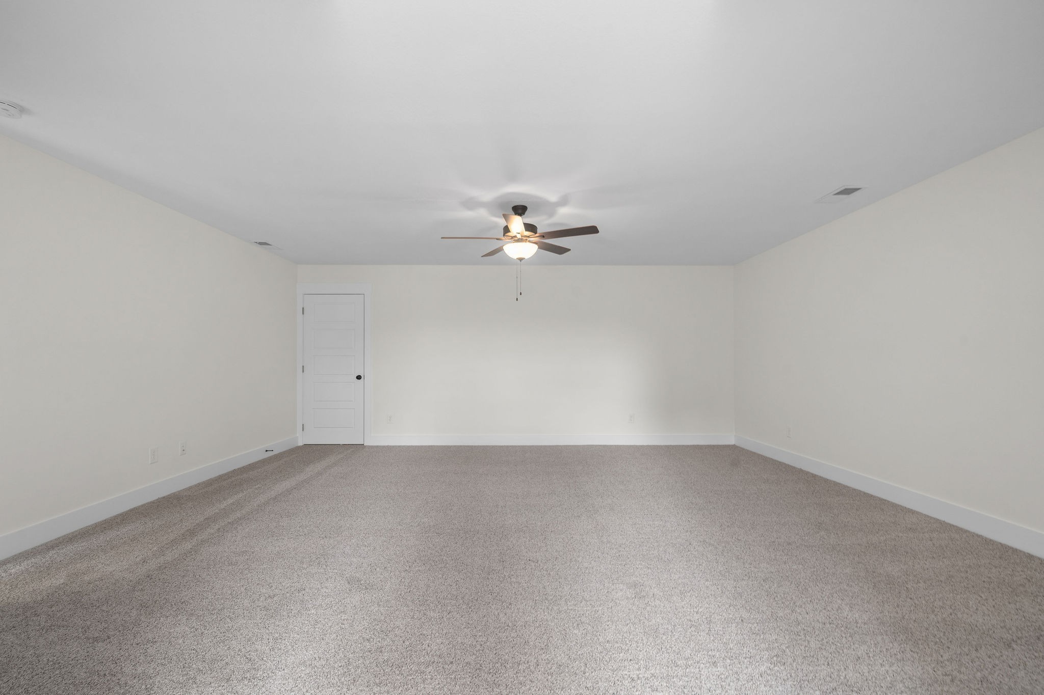 189 Dewberry Road Clarksville, TN 37042 - Photo 45 of 52 a view of an empty room