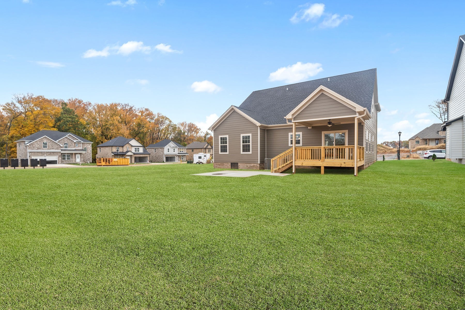 189 Dewberry Road Clarksville, TN 37042 - Photo 50 of 52 a front view of house with yard