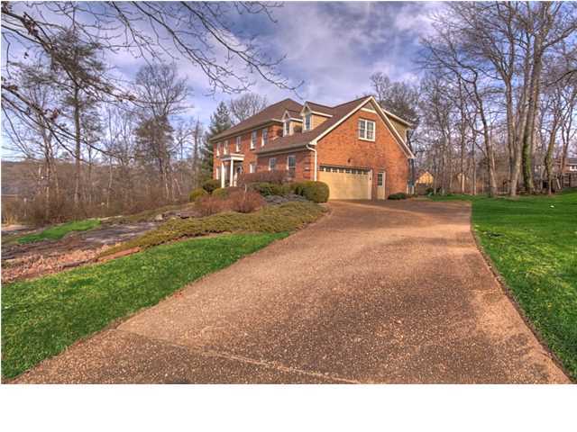 39 Old Riding Way Signal Mountain, TN 37377 - Photo 2 of 31 Additional Photo