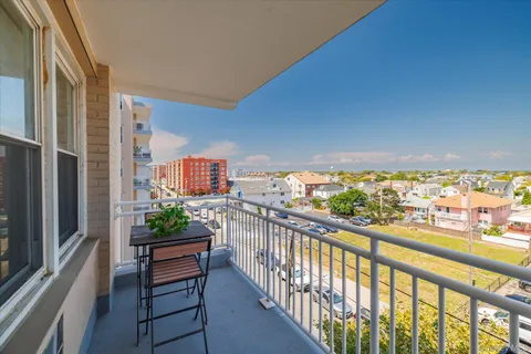 $499,000 | 522 Shore Road, Unit 4O, Long Beach, NY 11561