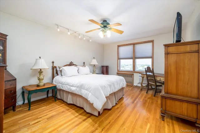 $499,000 | 522 Shore Road, Unit 4O, Long Beach, NY 11561