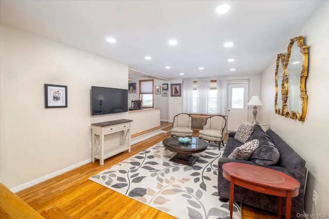 $499,000 | 522 Shore Road, Unit 4O, Long Beach, NY 11561