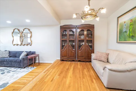 $499,000 | 522 Shore Road, Unit 4O, Long Beach, NY 11561