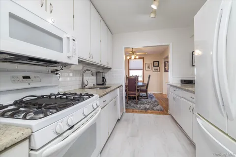 $499,000 | 522 Shore Road, Unit 4O, Long Beach, NY 11561