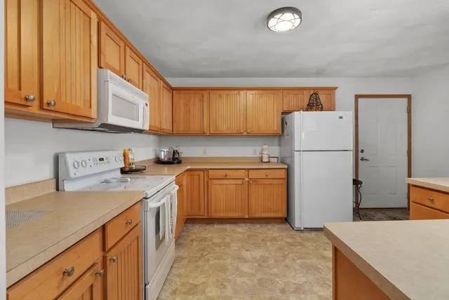 $347,900 | 637 Garfield Avenue, Evansville, WI 53536