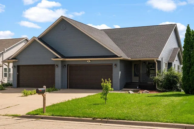 $347,900 | 637 Garfield Avenue, Evansville, WI 53536