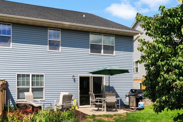 $347,900 | 637 Garfield Avenue, Evansville, WI 53536