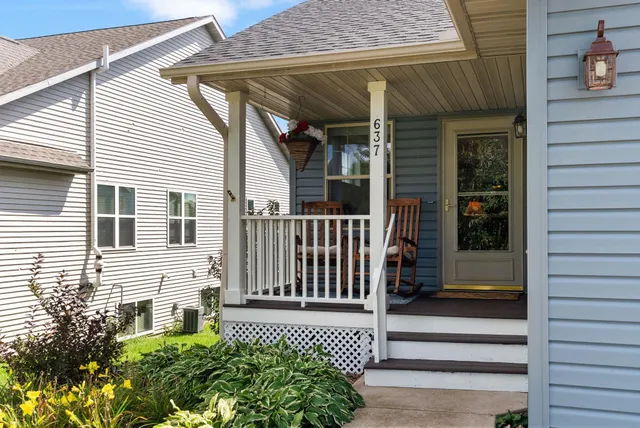 $347,900 | 637 Garfield Avenue, Evansville, WI 53536