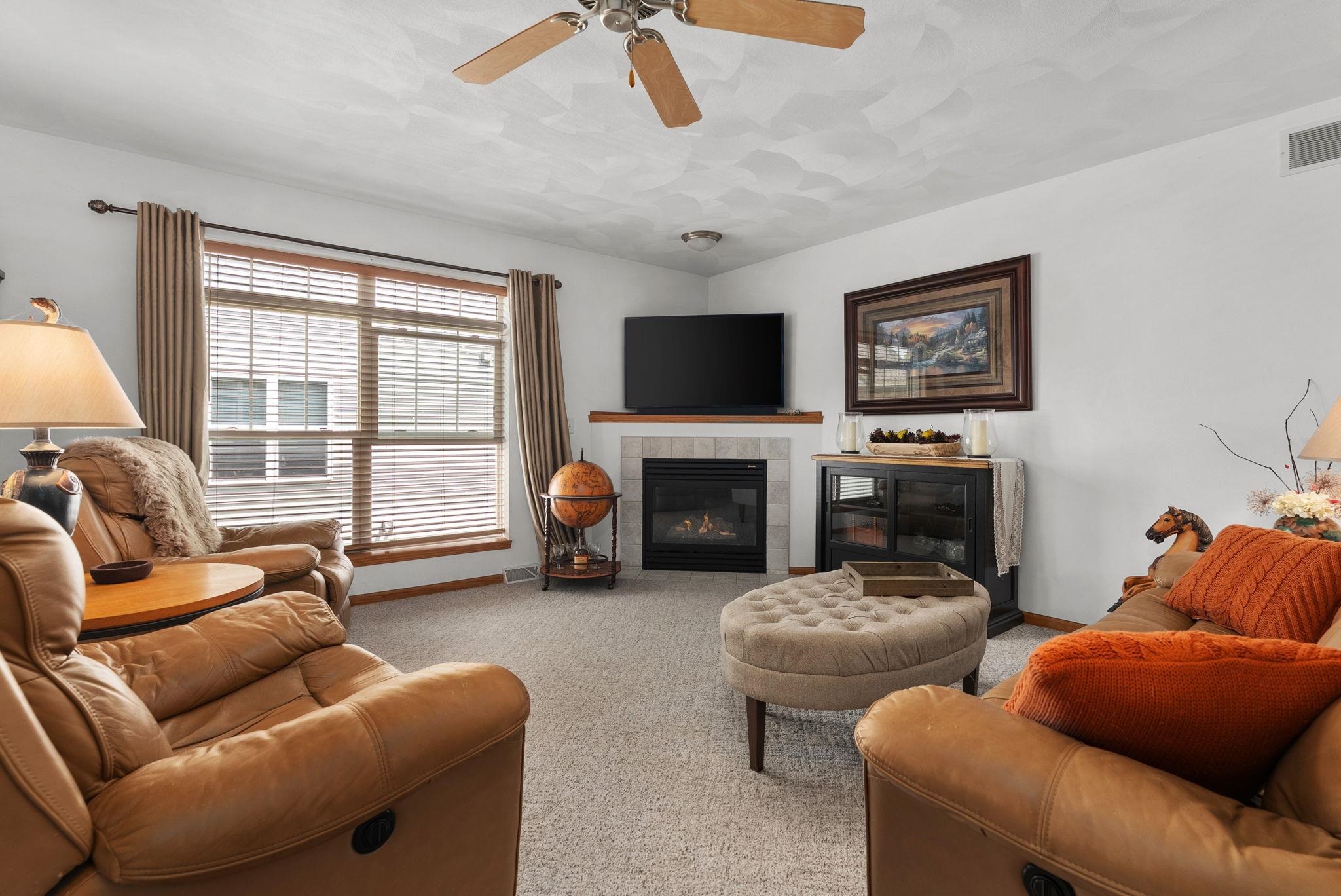 637 Garfield Avenue Evansville, WI 53536 - Photo 7 of 34