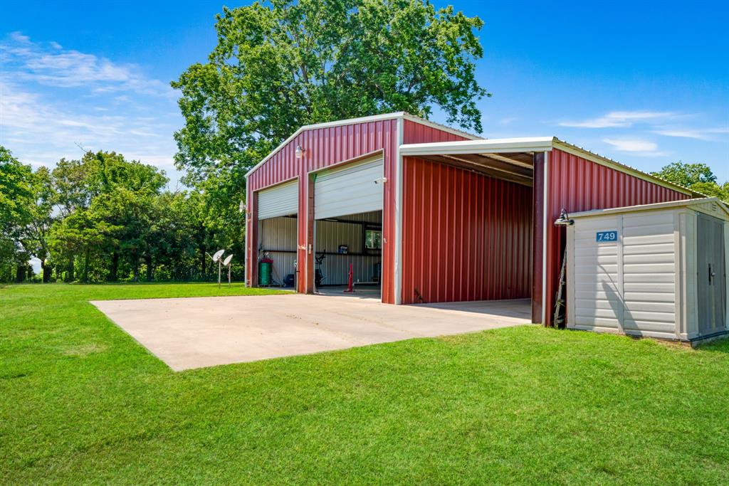101 South County Road Arthur City, TX 75411 - Photo 18 of 26