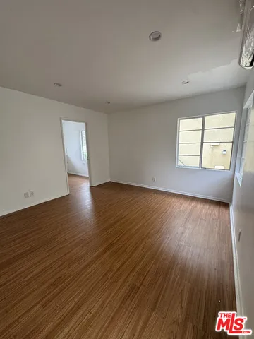 $1,845 | 220 North Louise Street, Unit B, Glendale, CA 91206