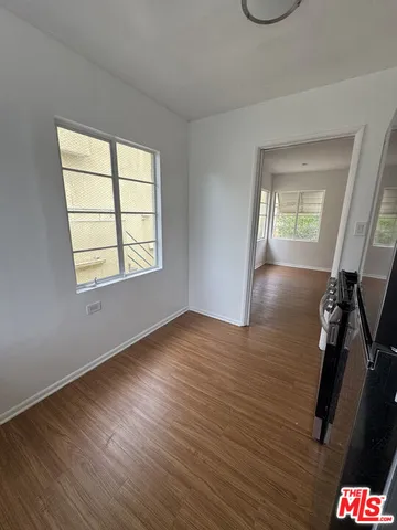 $1,845 | 220 North Louise Street, Unit B, Glendale, CA 91206