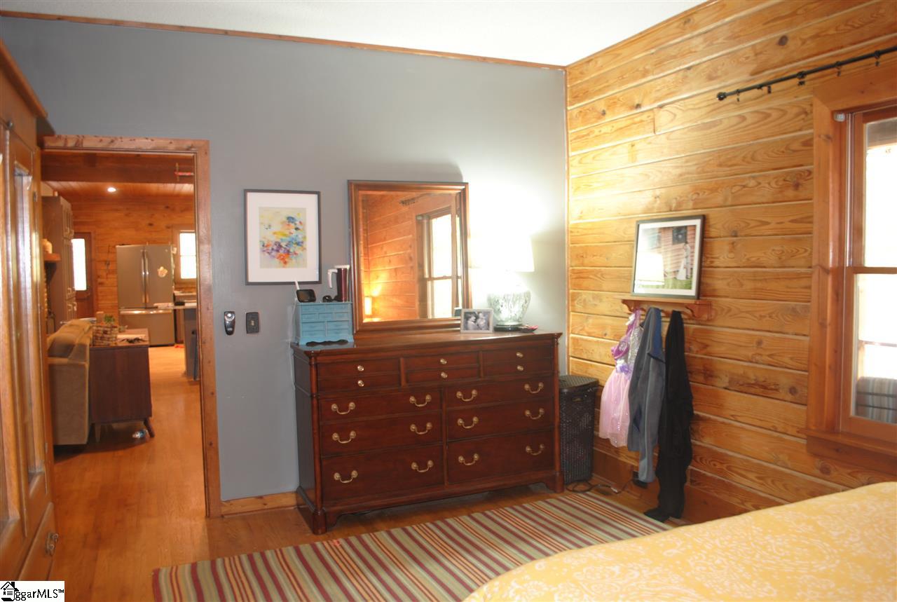 253 East Preston McDaniel Road Pickens, SC 29671 - Photo 14 of 35