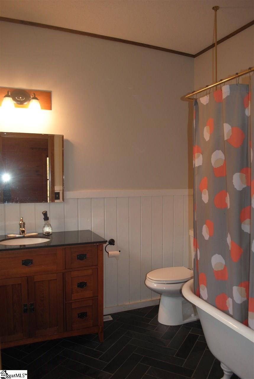 253 East Preston McDaniel Road Pickens, SC 29671 - Photo 16 of 35