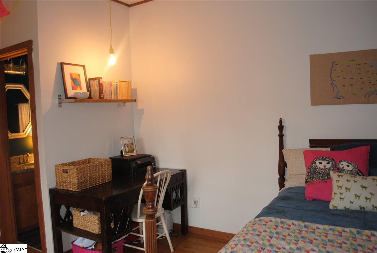 253 East Preston McDaniel Road Pickens, SC 29671 - Photo 18 of 35