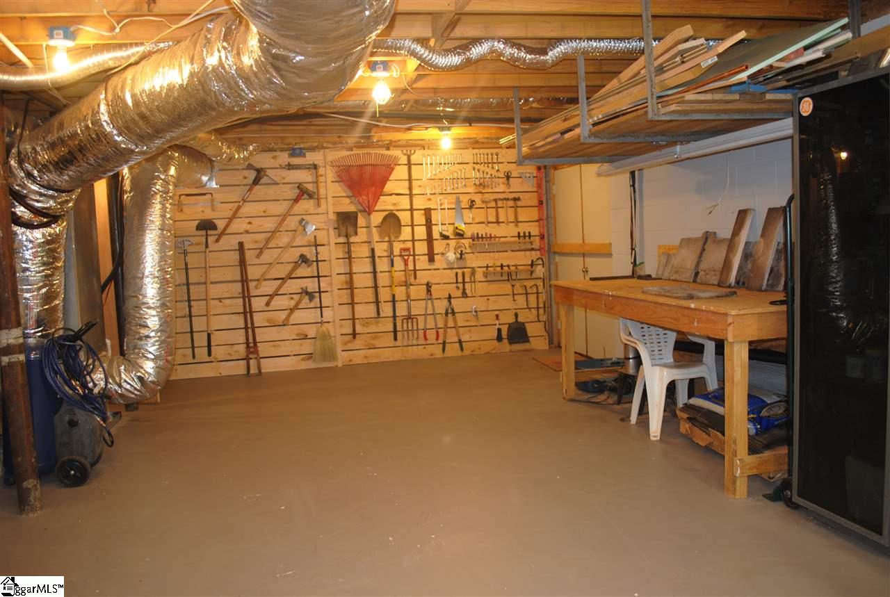 253 East Preston McDaniel Road Pickens, SC 29671 - Photo 24 of 35