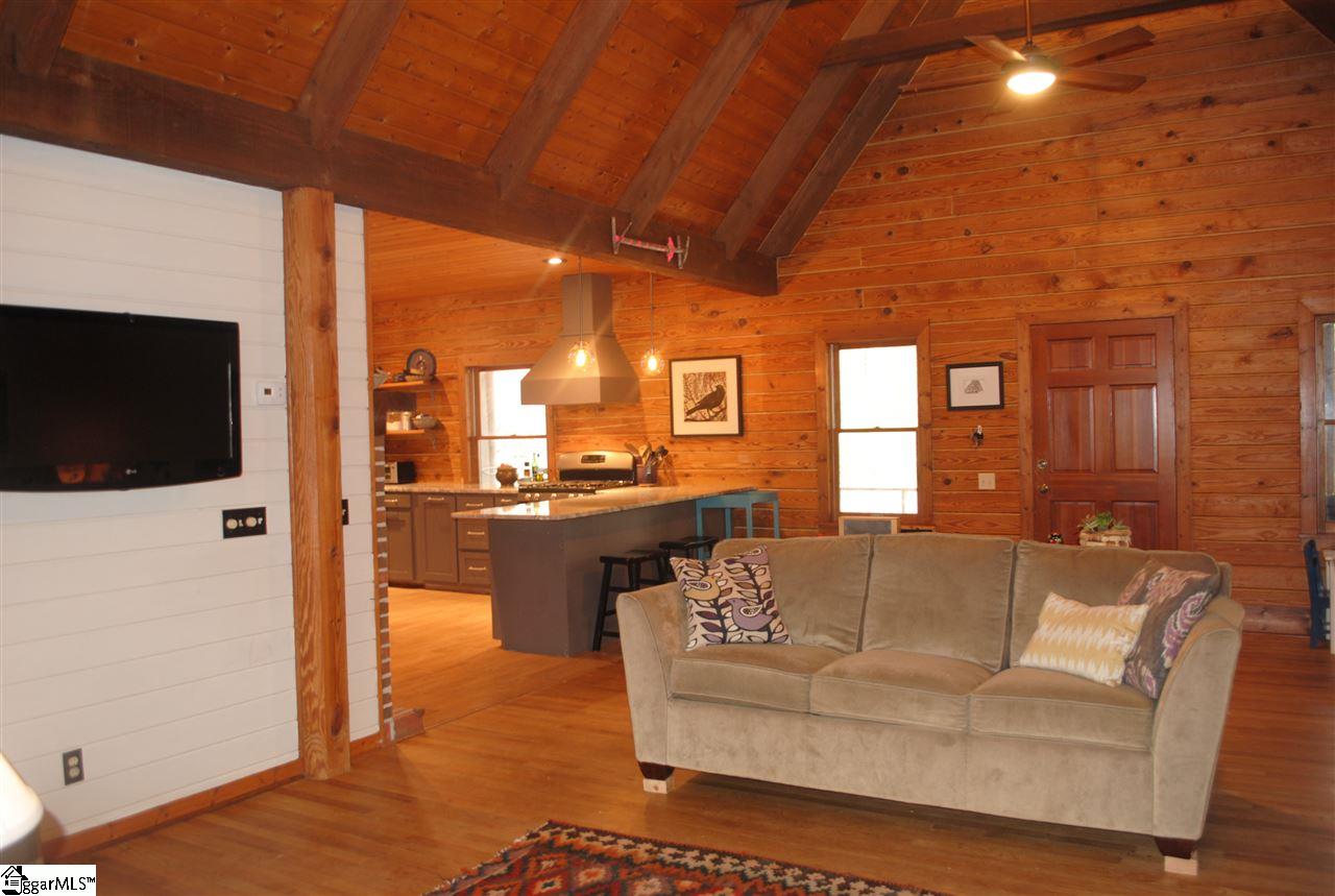 253 East Preston McDaniel Road Pickens, SC 29671 - Photo 7 of 35