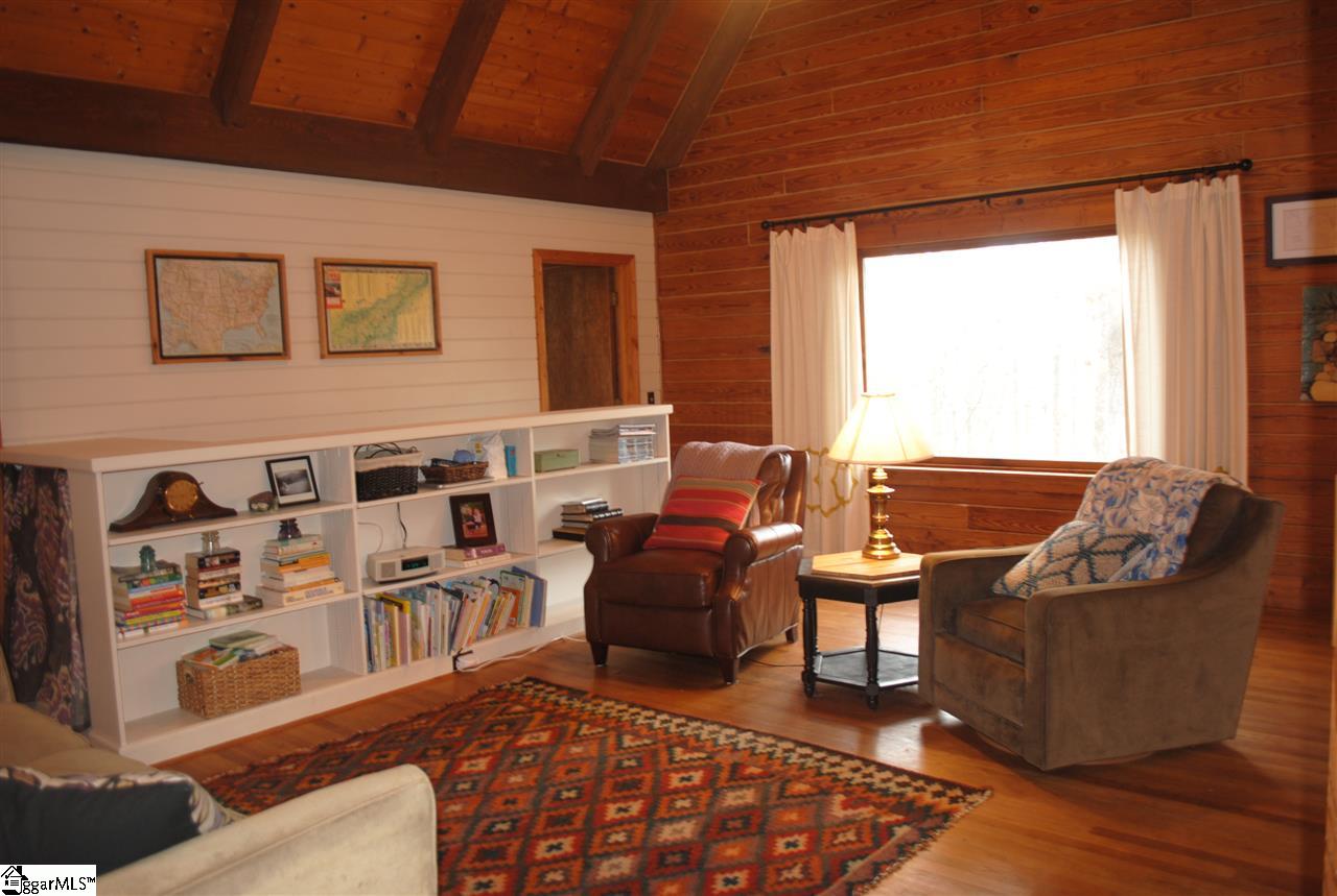 253 East Preston McDaniel Road Pickens, SC 29671 - Photo 8 of 35