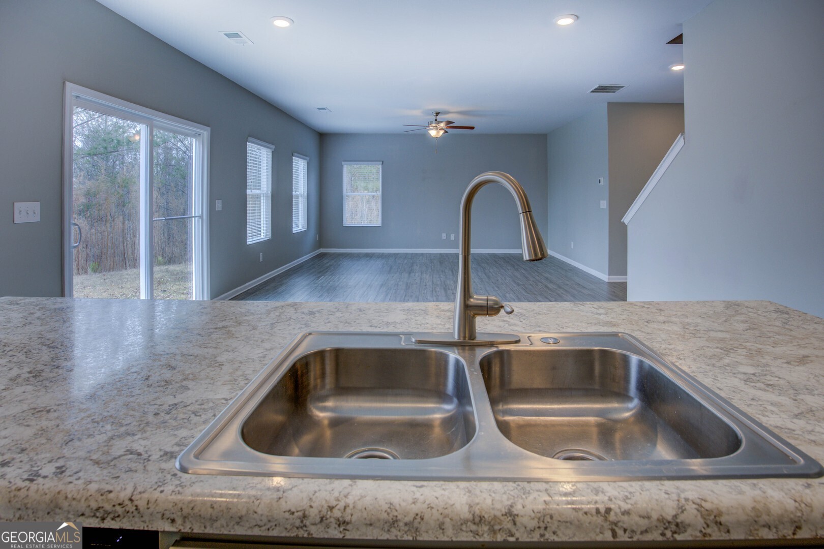 2502 Fraggle Roc Conyers, GA 30012 - Photo 12 of 32