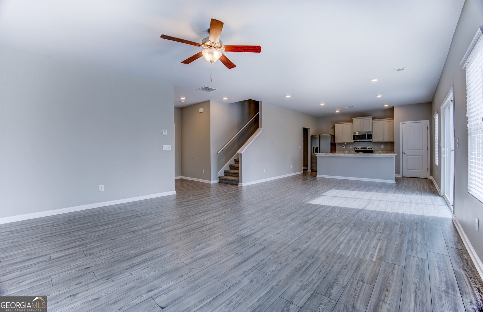 2502 Fraggle Roc Conyers, GA 30012 - Photo 5 of 32