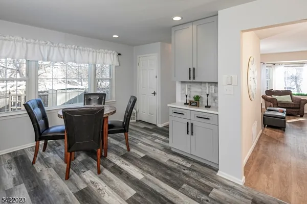 $395,000 | 1706 William And Mary Common, Hillsborough, NJ 08844