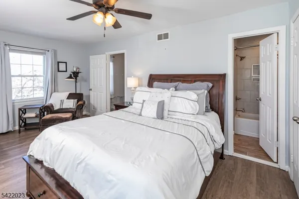 $395,000 | 1706 William And Mary Common, Hillsborough, NJ 08844