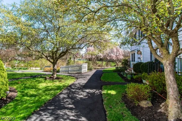 $395,000 | 1706 William And Mary Common, Hillsborough, NJ 08844